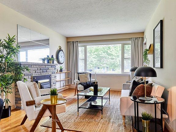 2nd image of 74 Forest Rd