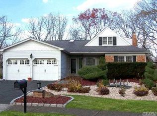 3 Haddow Ct, Lake Grove, NY 11755