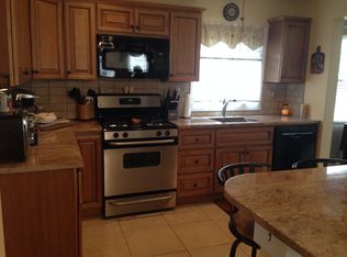 41 Irving Ave, Floral Park, NY 11001