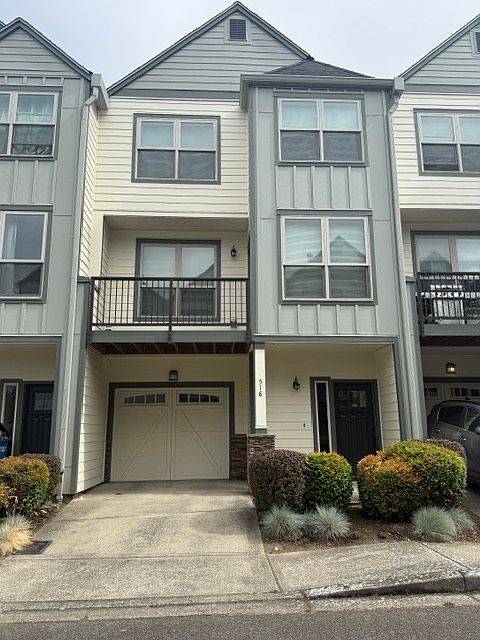 1st image of 518 NE 85th Cir