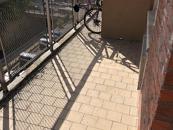 5th image of 14430 Roosevelt Ave #4N
