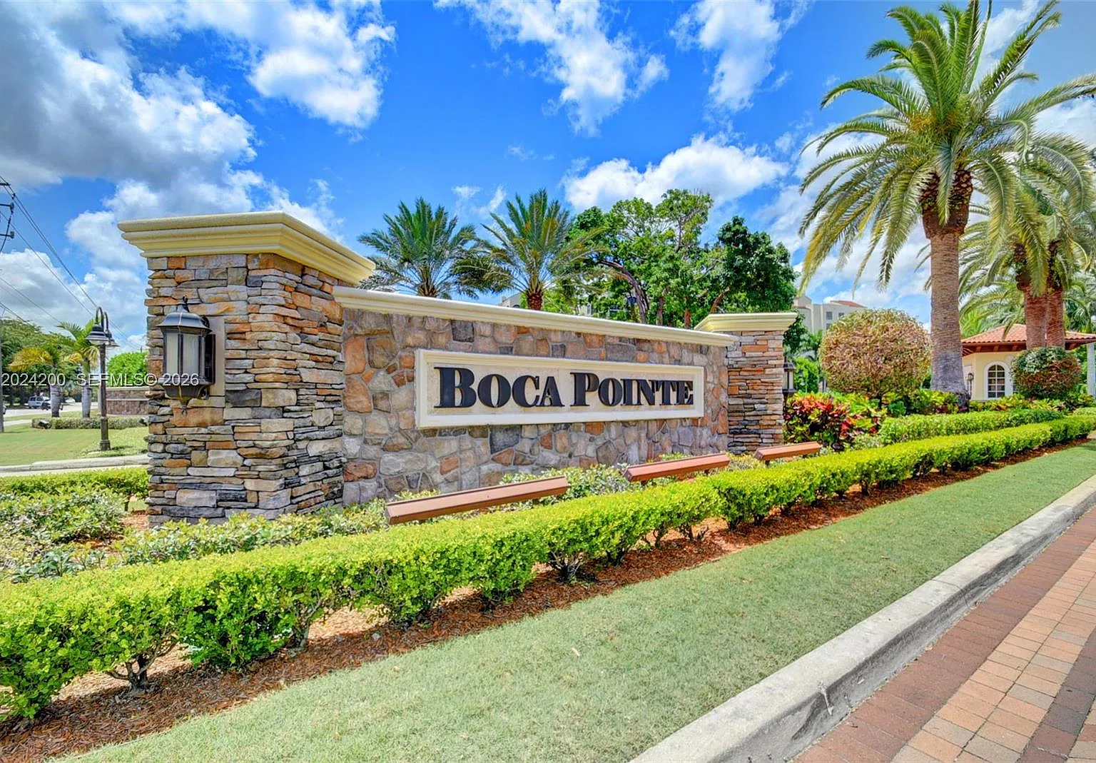El Viento At Boca Pointe — Photo 2