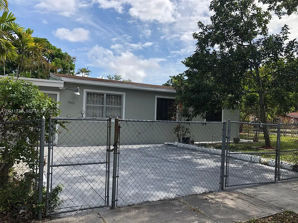 1575 NW 127th St #0