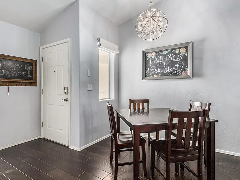 10401 N 52nd St #229 — Photo 3