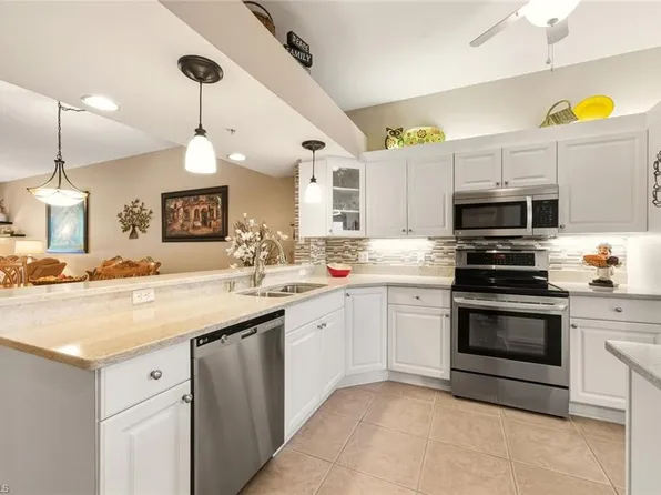 2350 Hidden Lake CT #3, NAPLES, FL 34112