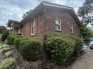 1549 Glenrock Rd, Louisville, KY 40216
