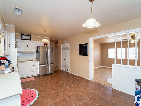 5th image of 4513 Wilshire Dr