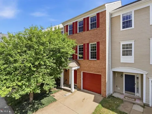 14214 Beddingfield Way, Centreville, VA 20121