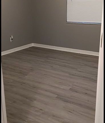 5th image of 523 Oak Ave