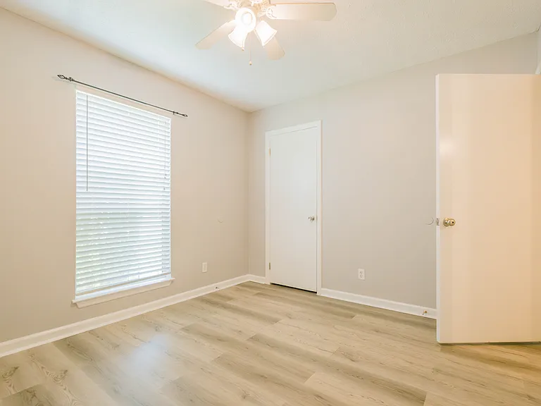 655 Osprey Dr — Photo 33