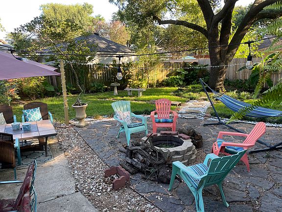 Backyard Patio & Firepit