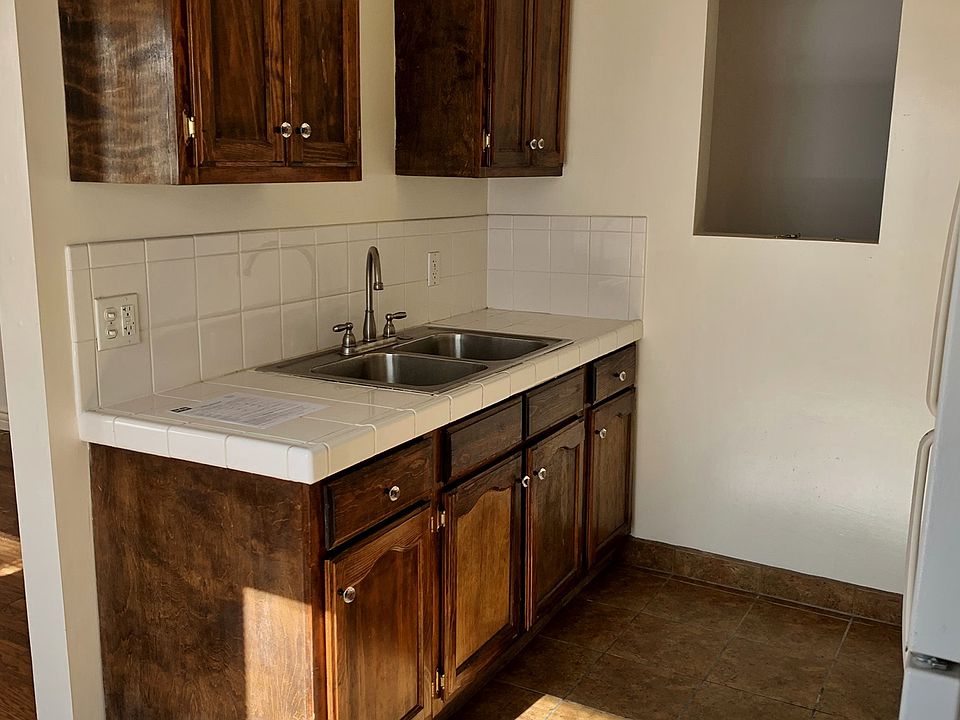 1st image of 7964 Fountain Ave #13