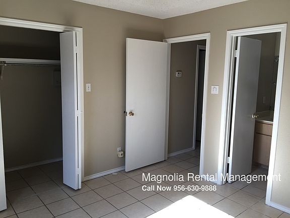 4th image of 1509 W Carmen Ave APT 3