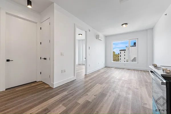 Rented by ERNY LLC | media 17