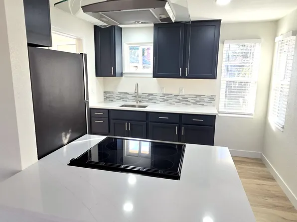 2196 Arthur St, Eugene, OR 97405