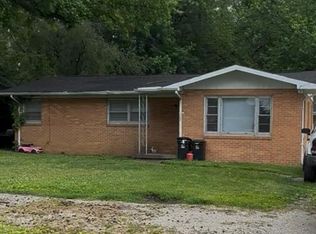 3217 E Elm St, Springfield, IL 62702