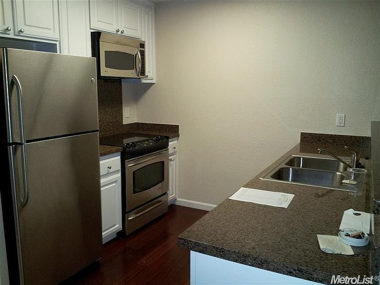 1st image of 240 Natoma Station Dr #D16