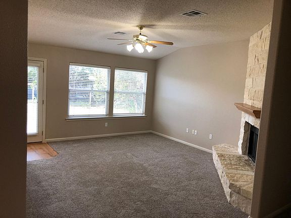 5th image of 21131 Northland Dr