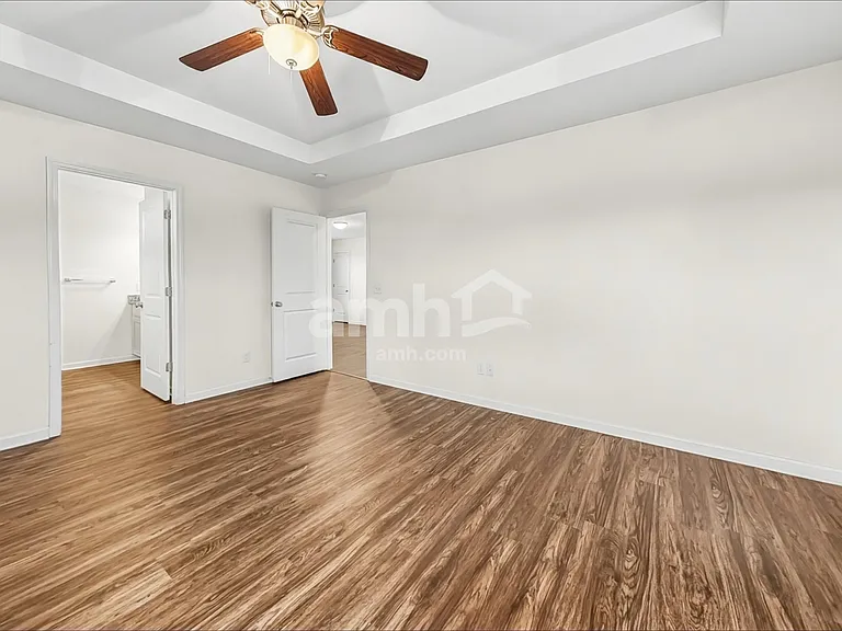 319 Crabapple Cir — Photo 10