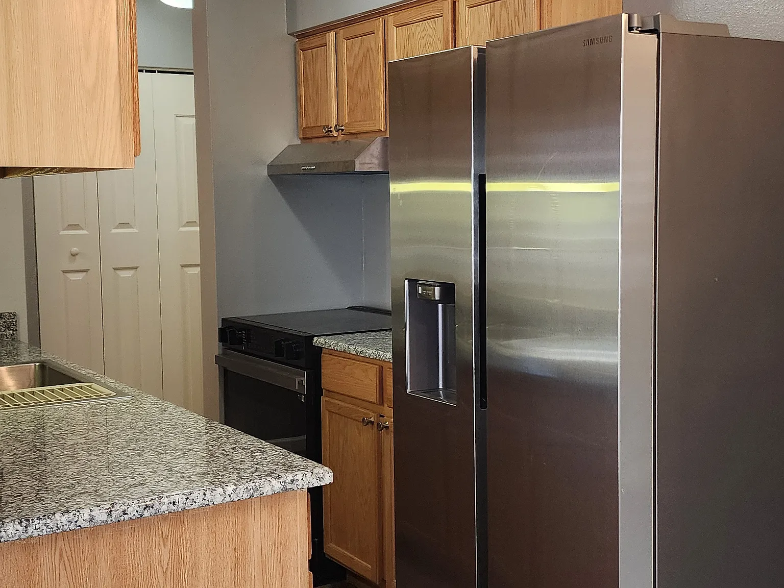 2 bed, 952 sqft, $2,100 — Photo 1
