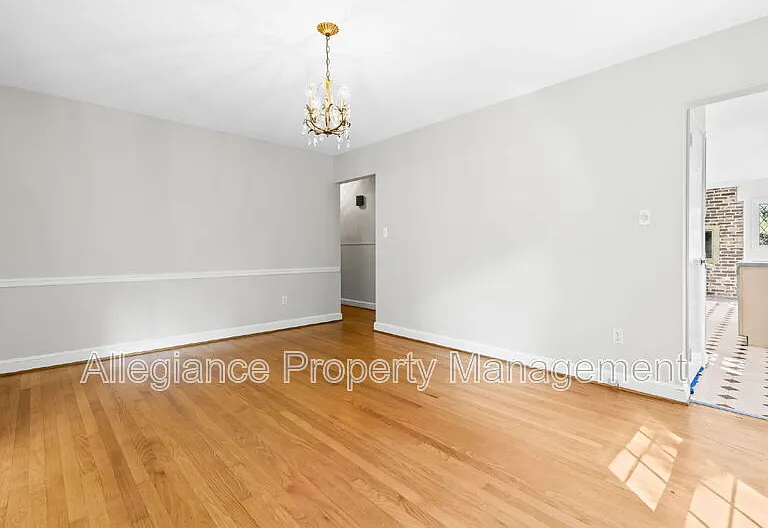 3548 N Valley St — Photo 20