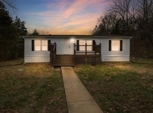 3420 Hodge Rd, De Soto, MO 63020