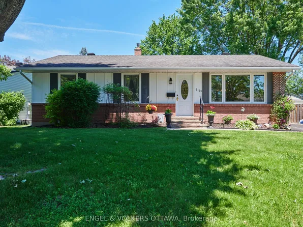 2123 Blue Jay Cres, Ottawa, ON K1J 6A9