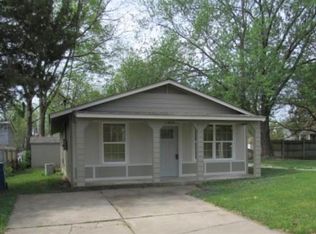 415 Montgomery St, Saint Charles, MO 63301