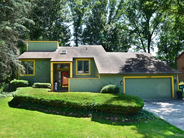 5168 Walden Dr, Swartz Creek, MI 48473