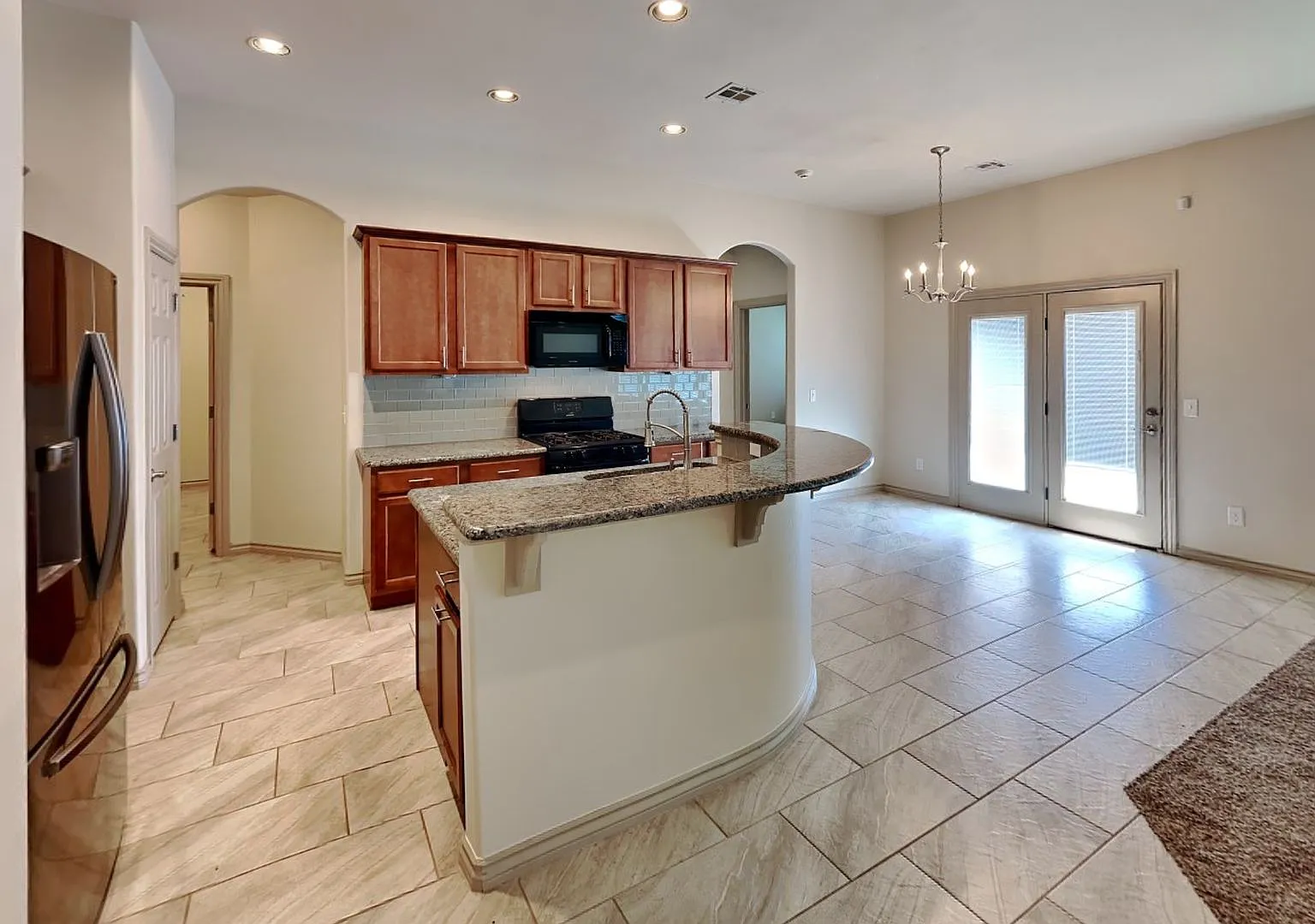 A Very Beautiful and Spacious 3 Bedroom 2 Bath Home in Yukon Public Schools — Photo 3
