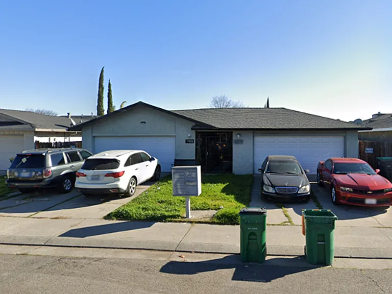 7926-7928 Diana Marie Dr — Photo 1