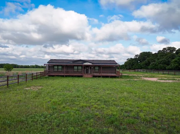 623 County Road 123, Comanche, TX 76442