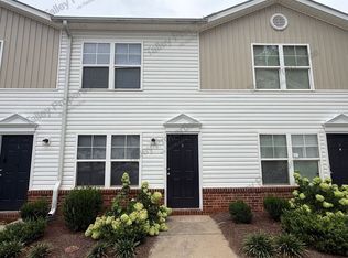 2021 Oakdale Rd #M, Charlotte, NC 28216
