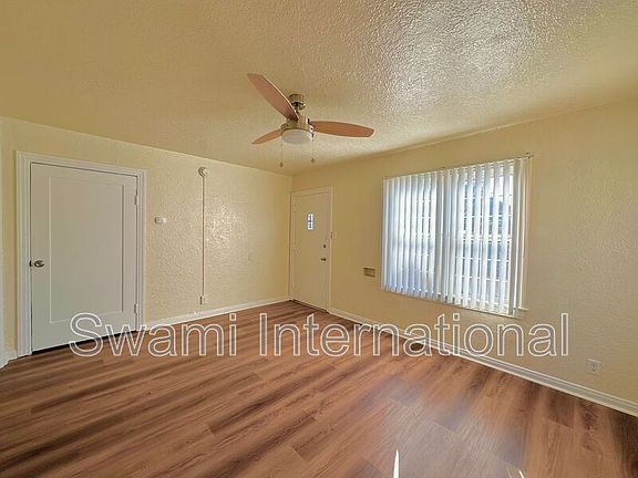 4th image of 119 E North St