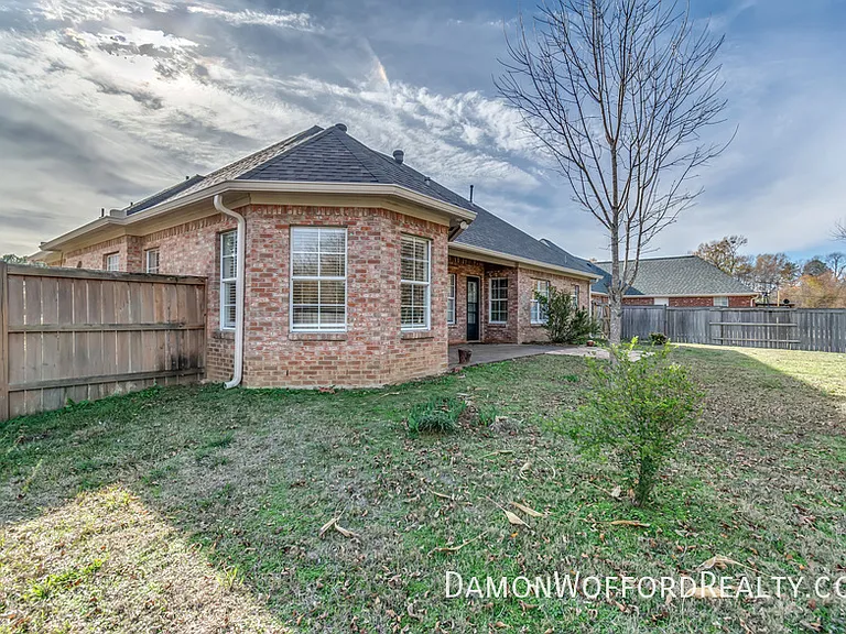 119 Kenzie Dr — Photo 6