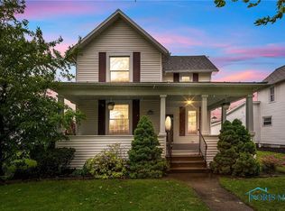 204 S Patterson St, Gibsonburg, OH 43431