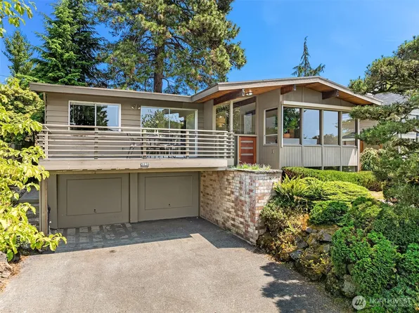 5036 45th Avenue NE, Seattle, WA 98105
