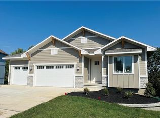 110 E Woodland Ave, Lone Jack, MO 64070