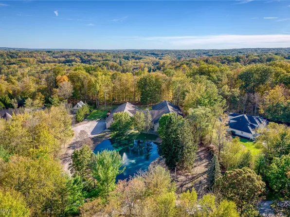 50 S Ln, Chagrin Falls, OH 44022