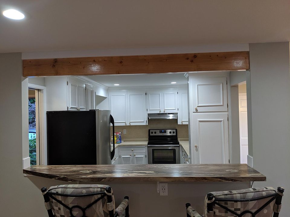 Breakfast Nook opening Kitchen to Living Room