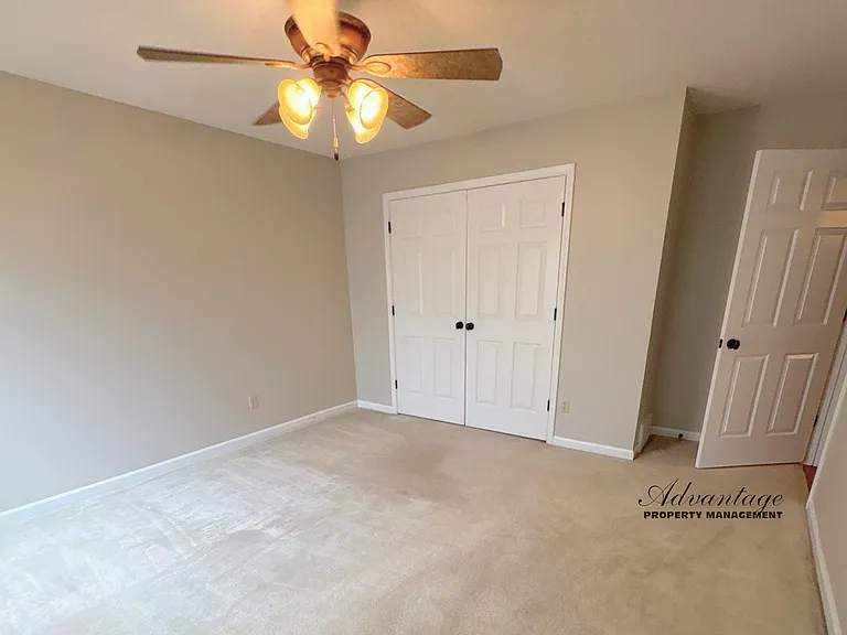 1286 Creek Valley Dr — Photo 6