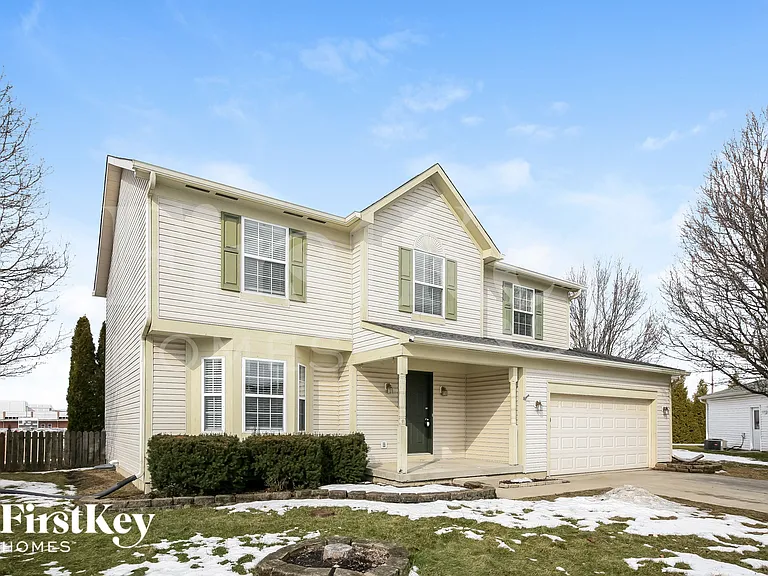 902 Hearthside Ct — Photo 2