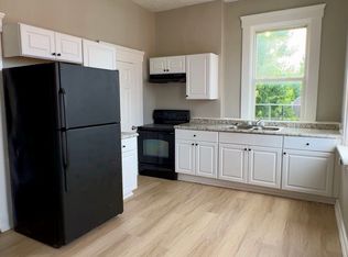 402 Hodge St APT 1, Newport, KY 41071