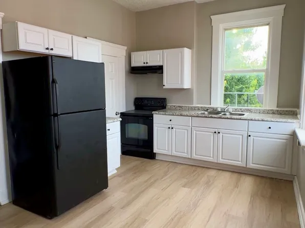 402 Hodge St APT 1, Newport, KY 41071
