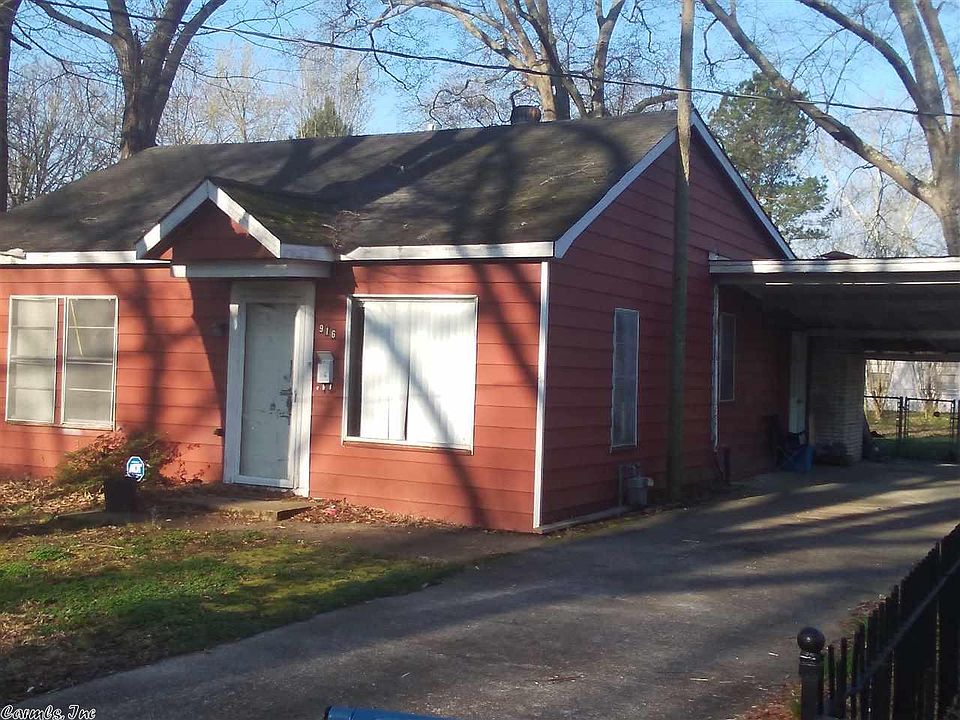 1st image of 916 Jefferson St