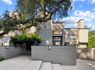 2146 Sand Hill Rd, Menlo Park, CA 94025