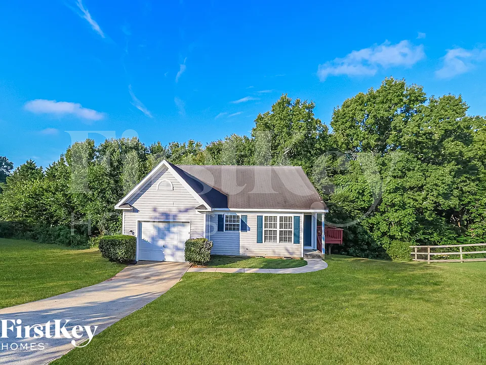 933 Milkwood Ln