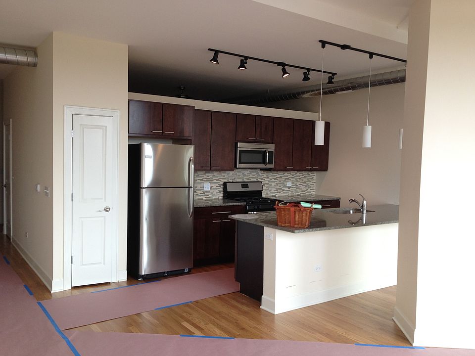 1st image of 2778 N Milwaukee Ave APT 201