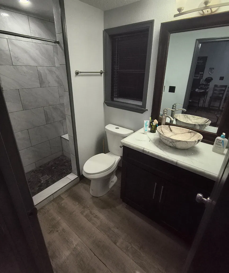 4 bed, 1265 sqft, $2,350 — Photo 3