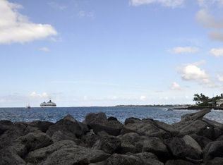 75-5992 Alii Dr, Kailua Kona, HI 96740